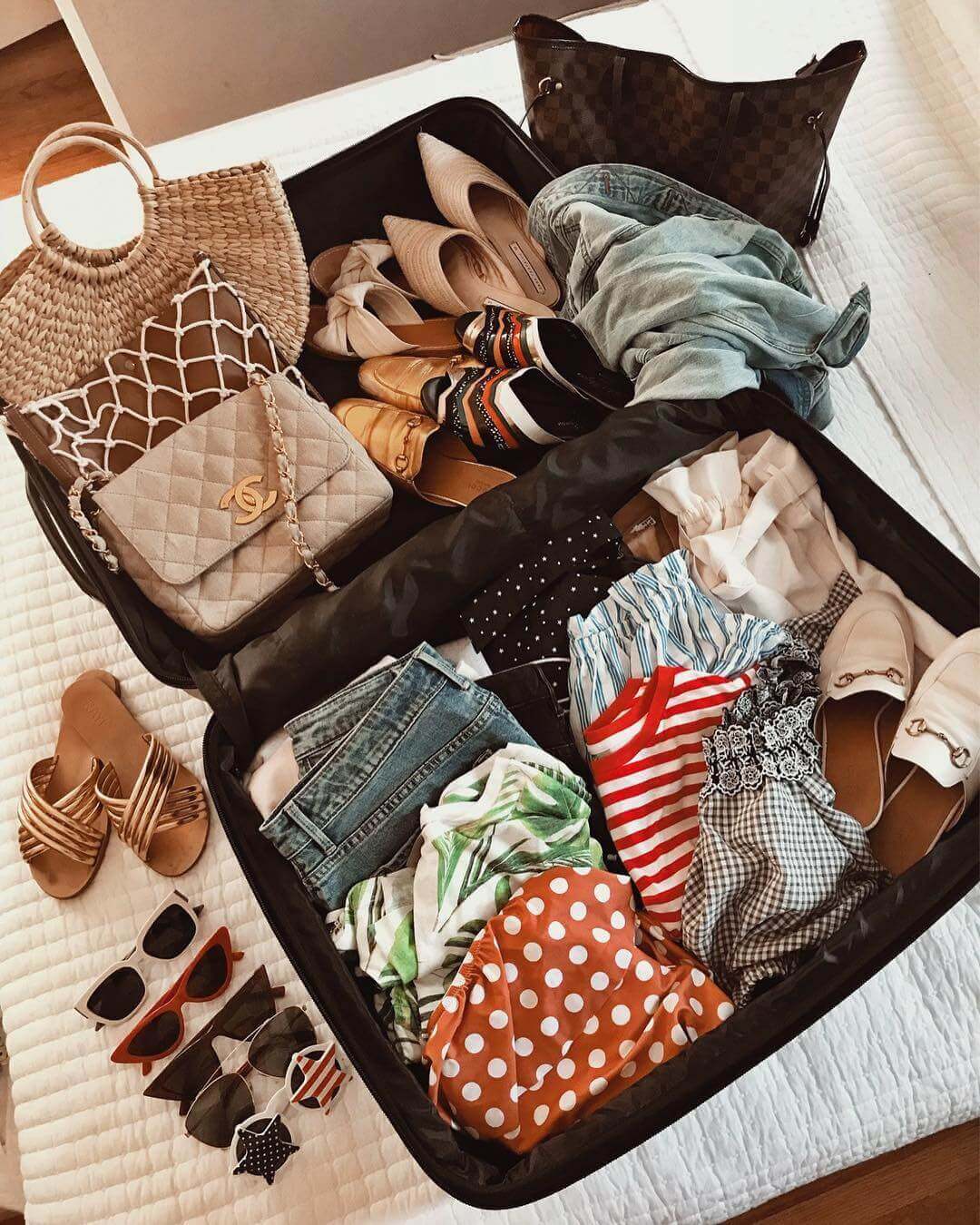 The Art of Packing Light for your upcoming trip to Europe!