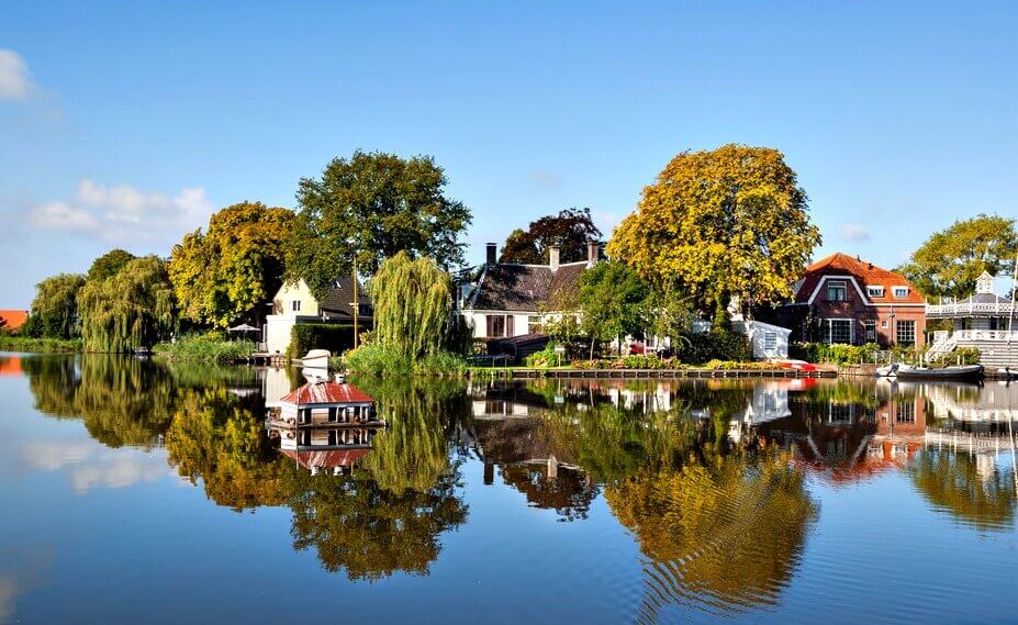 #BroekinWaterland #Netherlands #holland #smalltowns