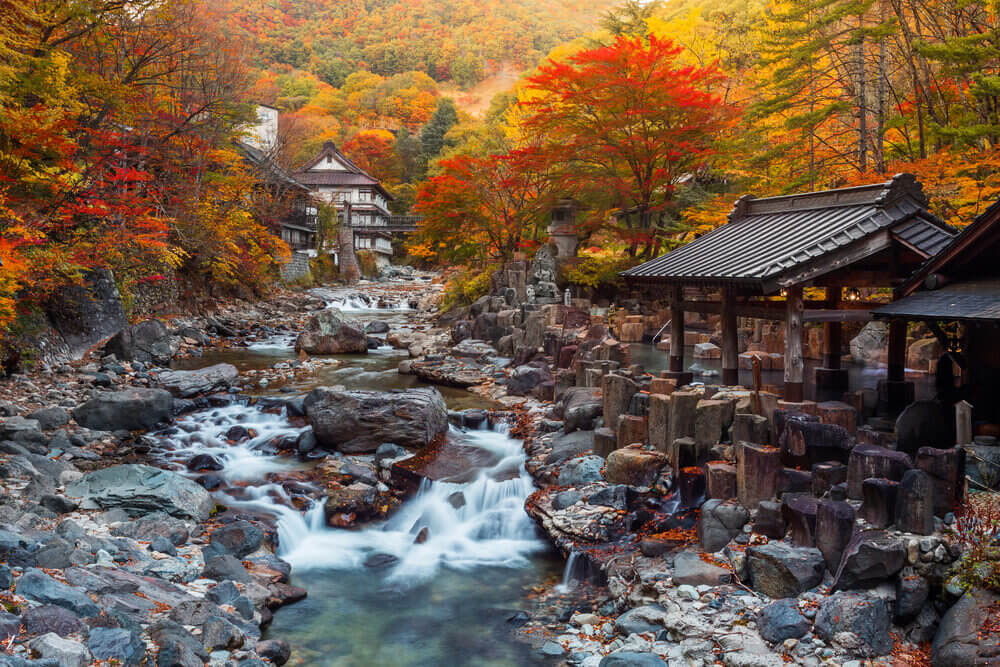 Japan's natural bath - Onsen , best places to visit in japan
