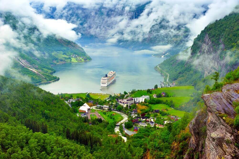 #Geiranger #Norway #smalltowns